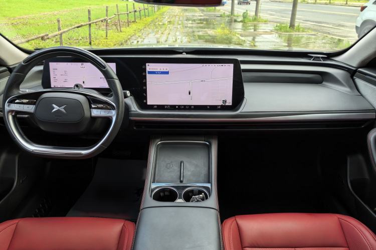 Used XPeng P7 2023 P7i 702 Pro Interior 1