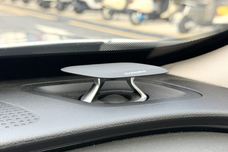 Used XPeng P7 2023 P7i 702 Pro Interior 12