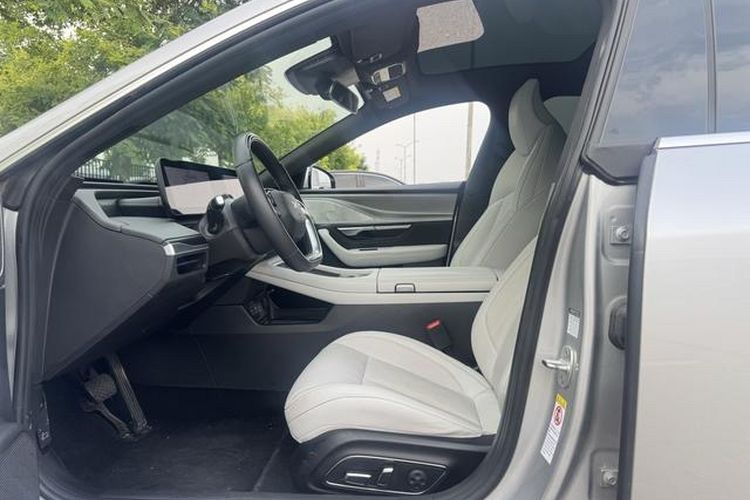Used XPeng P7 2023 P7i 702 Max Interior 2
