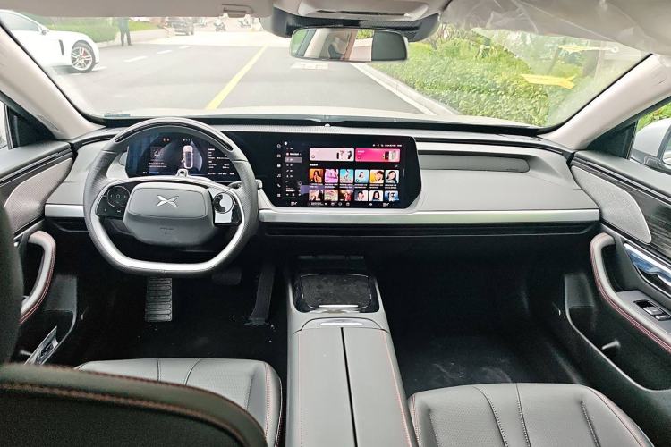 Used XPeng P7 2023 586E Interior 2