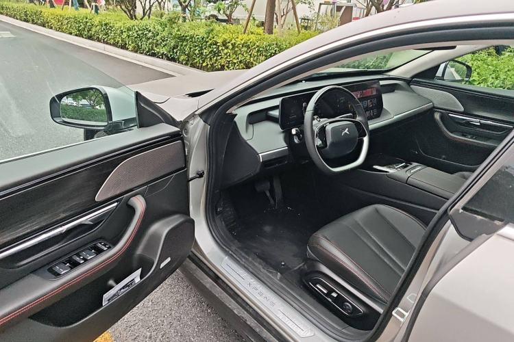 Used XPeng P7 2023 586E Interior 3