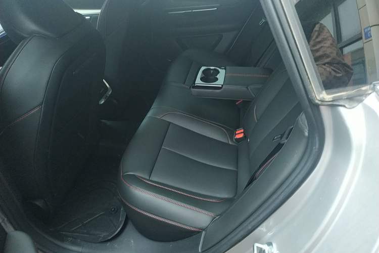 Used XPeng P7 2023 P7i 702 Pro Interior 4