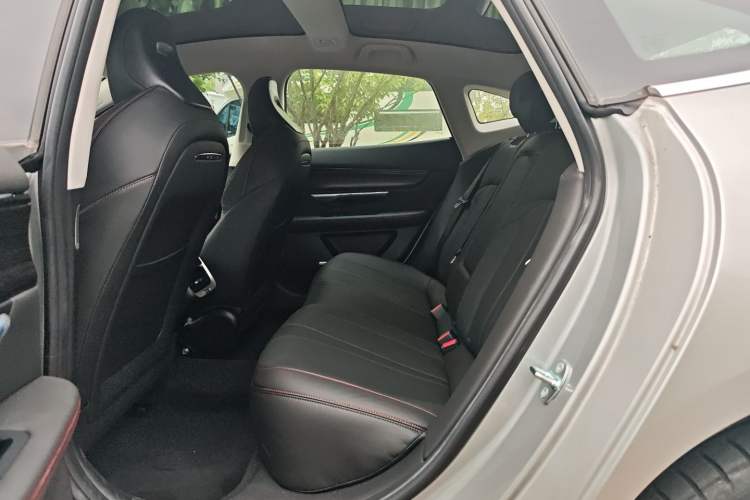 Used XPeng P7 2023 586E Interior 4