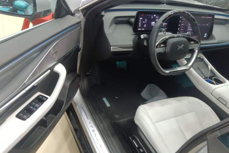 Used XPeng P7 2023 P7i 702 Max Interior 5