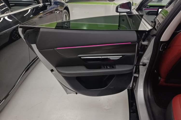 Used XPeng P7 2023 P7i 702 Max Interior 5