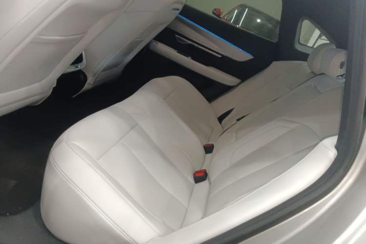 Used XPeng P7 2023 P7i 702 Max Interior 6