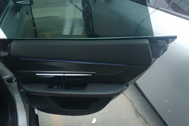 Used XPeng P7 2023 P7i 702 Pro Interior 6
