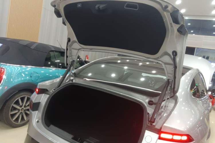 Used XPeng P7 2023 P7i 702 Max Interior 8