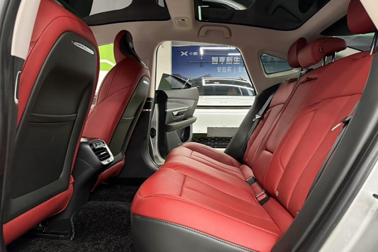Used XPeng P7 2023 P7i 702 Max Interior 8