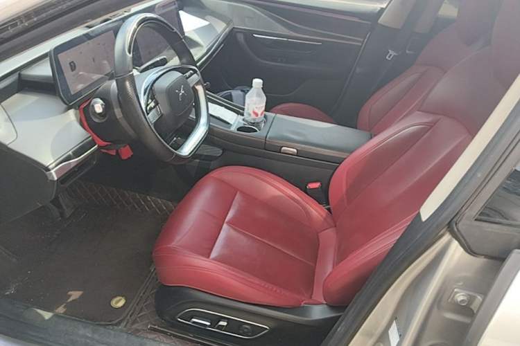 Used XPeng P7 2023 P7i 610 Max Performance Edition Left Front Seat
