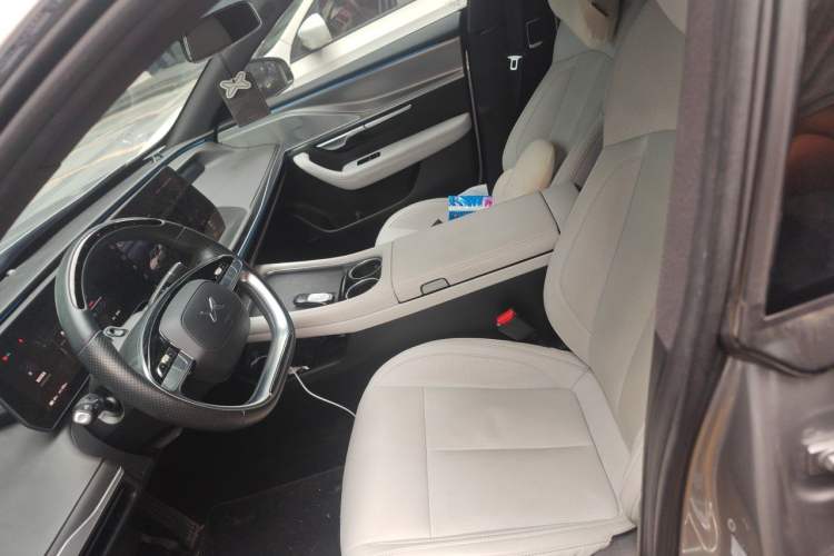 Used XPeng P7 2023 P7i 610 Max Performance Edition Left Front Seat