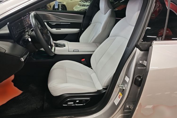 Used XPeng P7 2023 P7i 702 Pro Left Front Seat