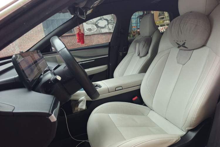 Used XPeng P7 2023 P7i 702 Pro Left Front Seat