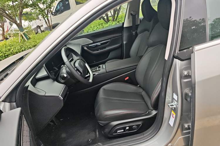 Used XPeng P7 2023 586E Left Front Seat