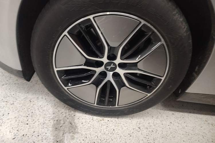 Used XPeng P7 2023 P7i 702 Pro Left Front Wheel Hub