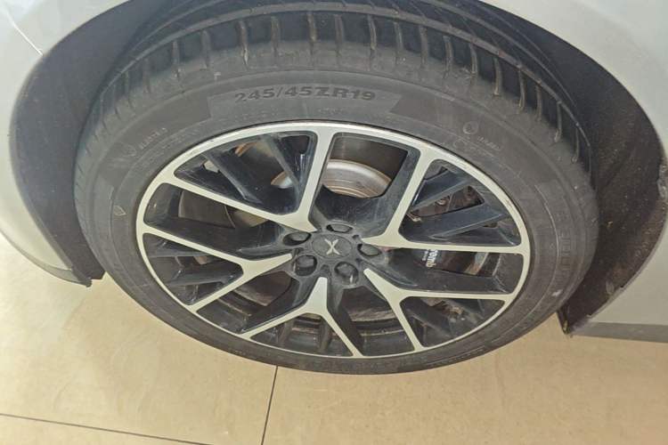Used XPeng P7 2023 P7i 702 Pro Left Front Wheel Hub