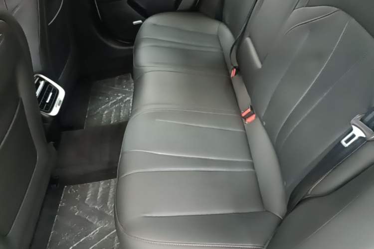 Used XPeng P7 2023 586E Left Rear Seat