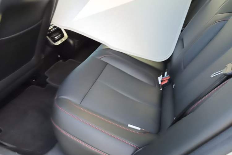 Used XPeng P7 2023 P7i 702 Pro Left Rear Seat