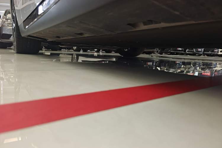 Used XPeng P7 2023 P7i 702 Max Left Side Sill