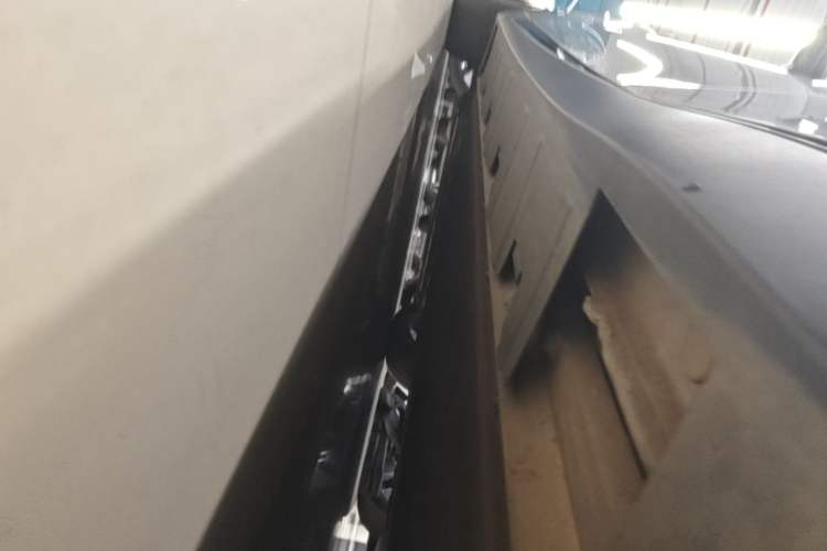 Used XPeng P7 2023 P7i 702 Pro Left Side Sill