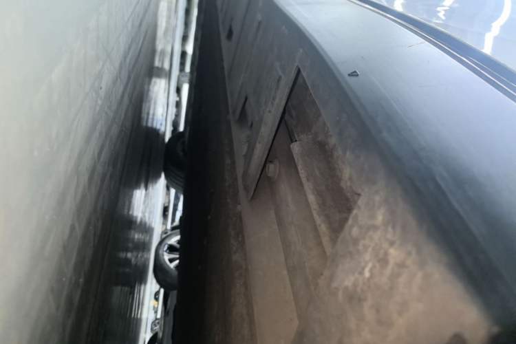 Used XPeng P7 2023 P7i 702 Pro Left Side Sill