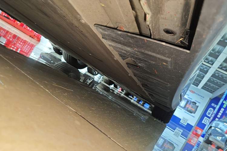 Used XPeng P7 2023 P7i 702 Pro Left Side Sill