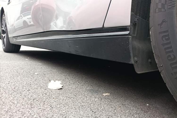 Used XPeng P7 2023 P7i 702 Max Left Side Sill