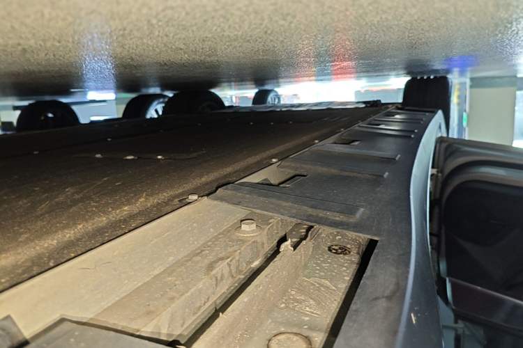 Used XPeng P7 2023 P7i 702 Pro Left Side Sill