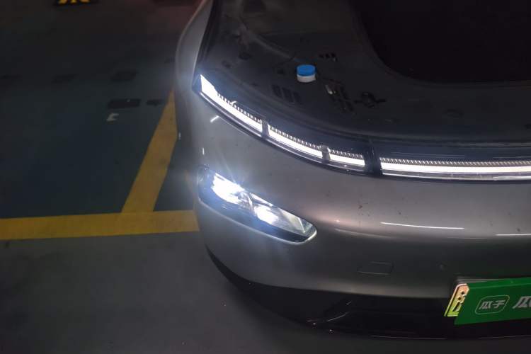 Used XPeng P7 2023 586E Right Front Headlight
