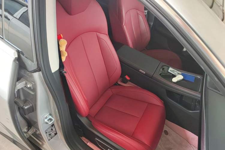 Used XPeng P7 2023 P7i 702 Max Right Front Seat
