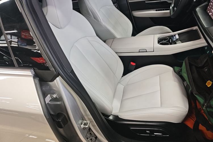 Used XPeng P7 2023 P7i 702 Pro Right Front Seat