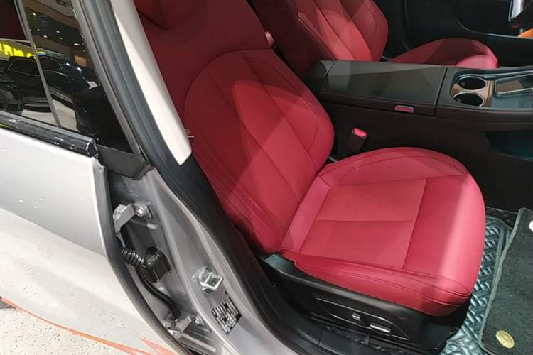 Used XPeng P7 2023 P7i 702 Pro Right Front Seat
