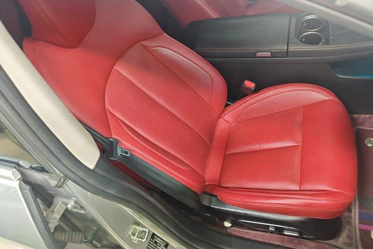Used XPeng P7 2023 P7i 702 Pro Right Front Seat