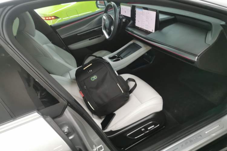 Used XPeng P7 2023 P7i 702 Pro Right Front Seat