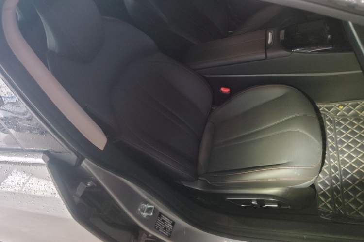 Used XPeng P7 2023 586E Right Front Seat