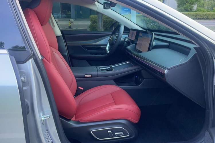 Used XPeng P7 2023 P7i 702 Pro Right Front Seat