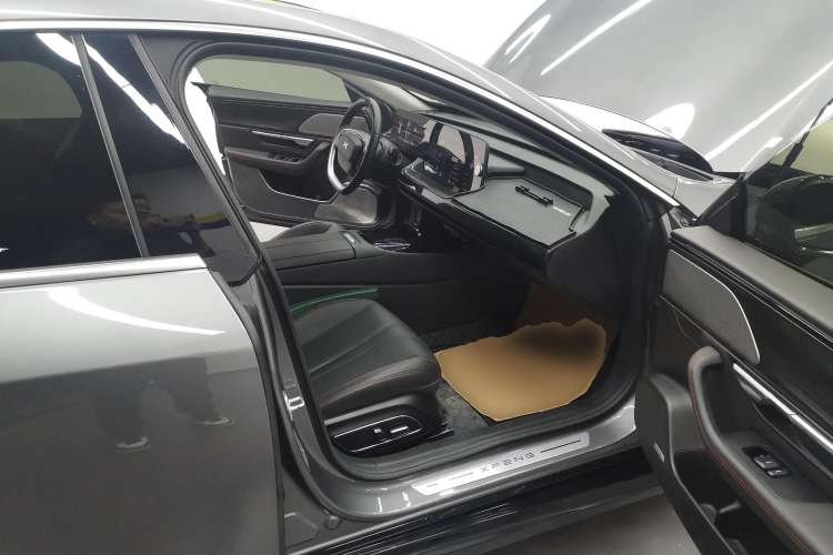Used XPeng P7 2023 586E Right Front Seat