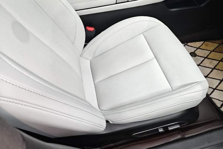 Used XPeng P7 2023 P7i 702 Pro Right Front Seat