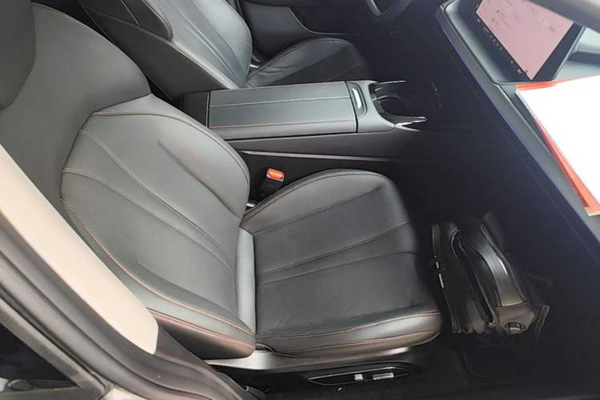 Used XPeng P7 2023 586E Right Front Seat