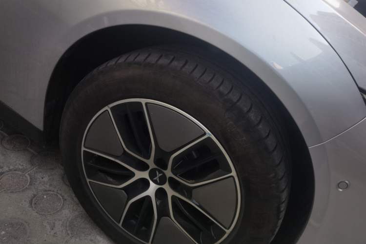 Used XPeng P7 2023 P7i 702 Pro Right Front Wheel Hub