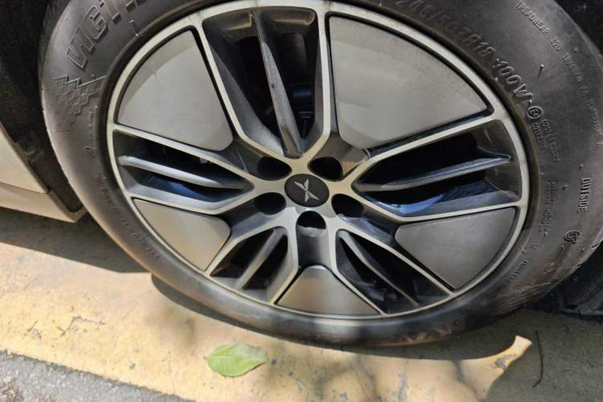 Used XPeng P7 2023 P7i 702 Pro Right Front Wheel Hub