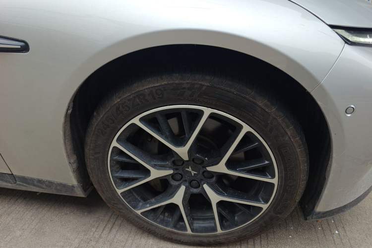 Used XPeng P7 2023 P7i 702 Pro Right Front Wheel Hub