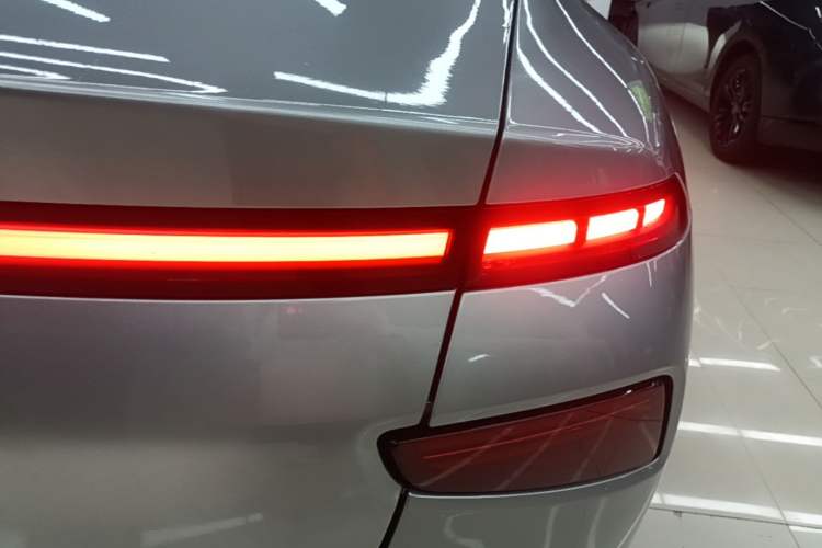 Used XPeng P7 2023 586E Right Rear Taillight