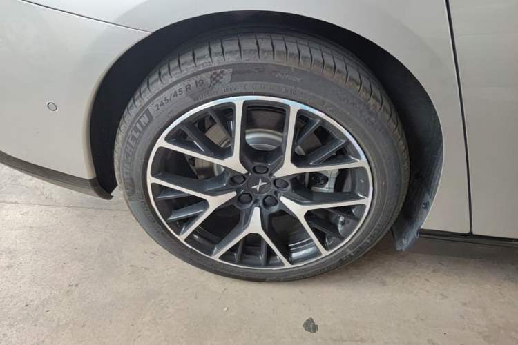 Used XPeng P7 2023 P7i 702 Max Right Rear Wheel Hub