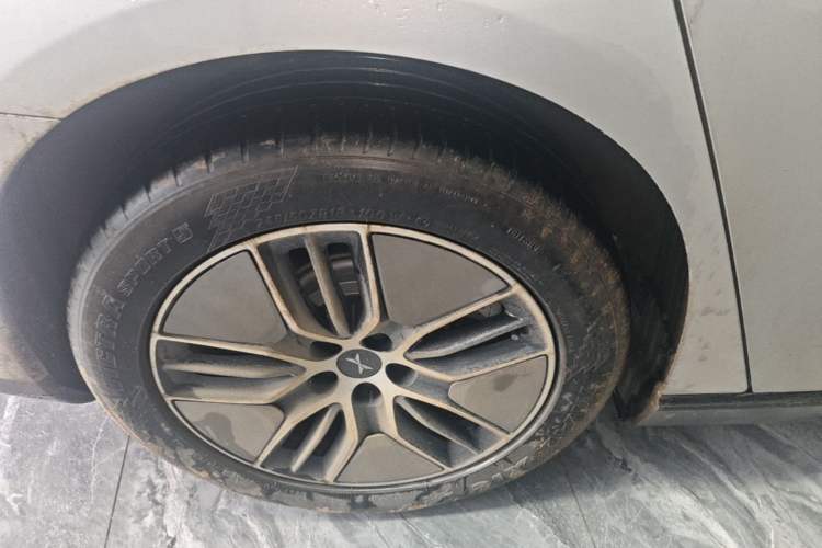 Used XPeng P7 2023 P7i 702 Max Right Rear Wheel Hub