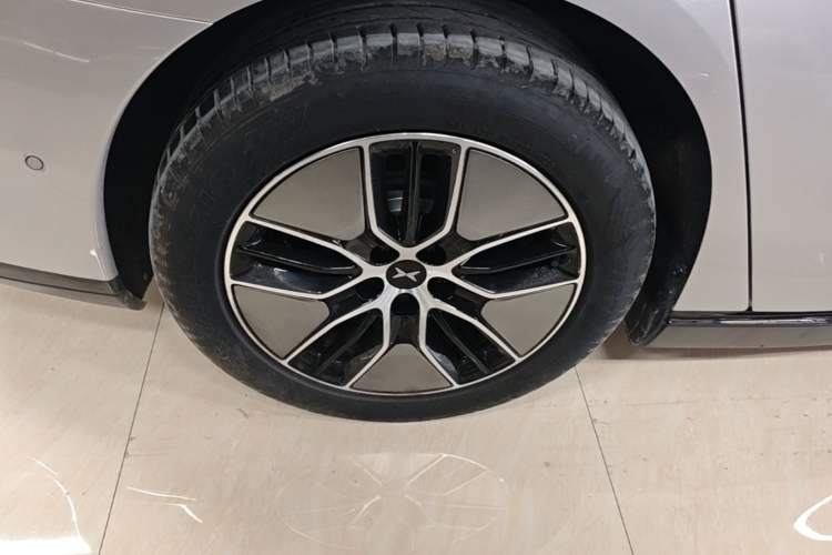 Used XPeng P7 2023 P7i 702 Pro Right Rear Wheel Hub