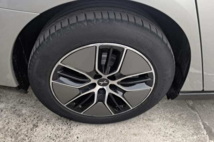 Used XPeng P7 2023 P7i 702 Pro Right Rear Wheel Hub