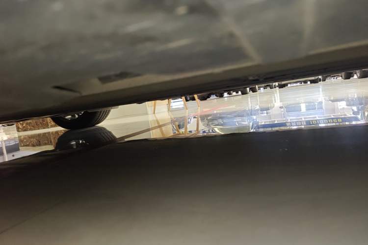 Used XPeng P7 2023 P7i 702 Max Right Side Sill