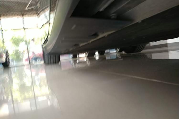 Used XPeng P7 2023 586E Right Side Sill