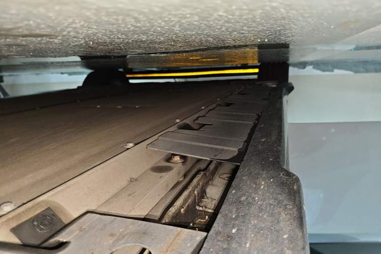 Used XPeng P7 2023 P7i 702 Pro Right Side Sill